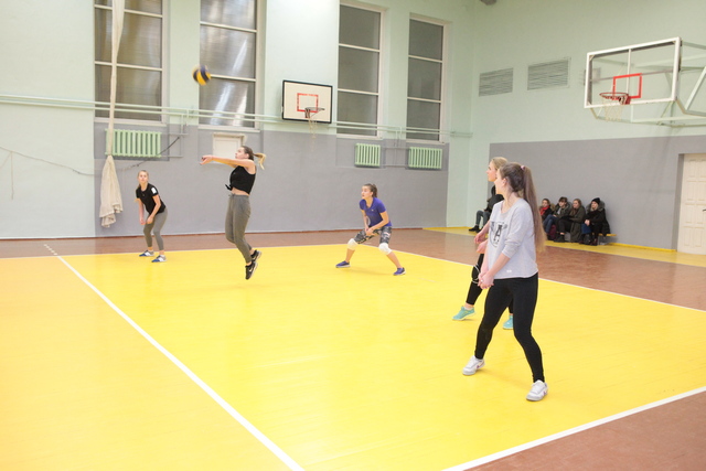 Первенство университета по волейболу среди женских сборных команд факультетов